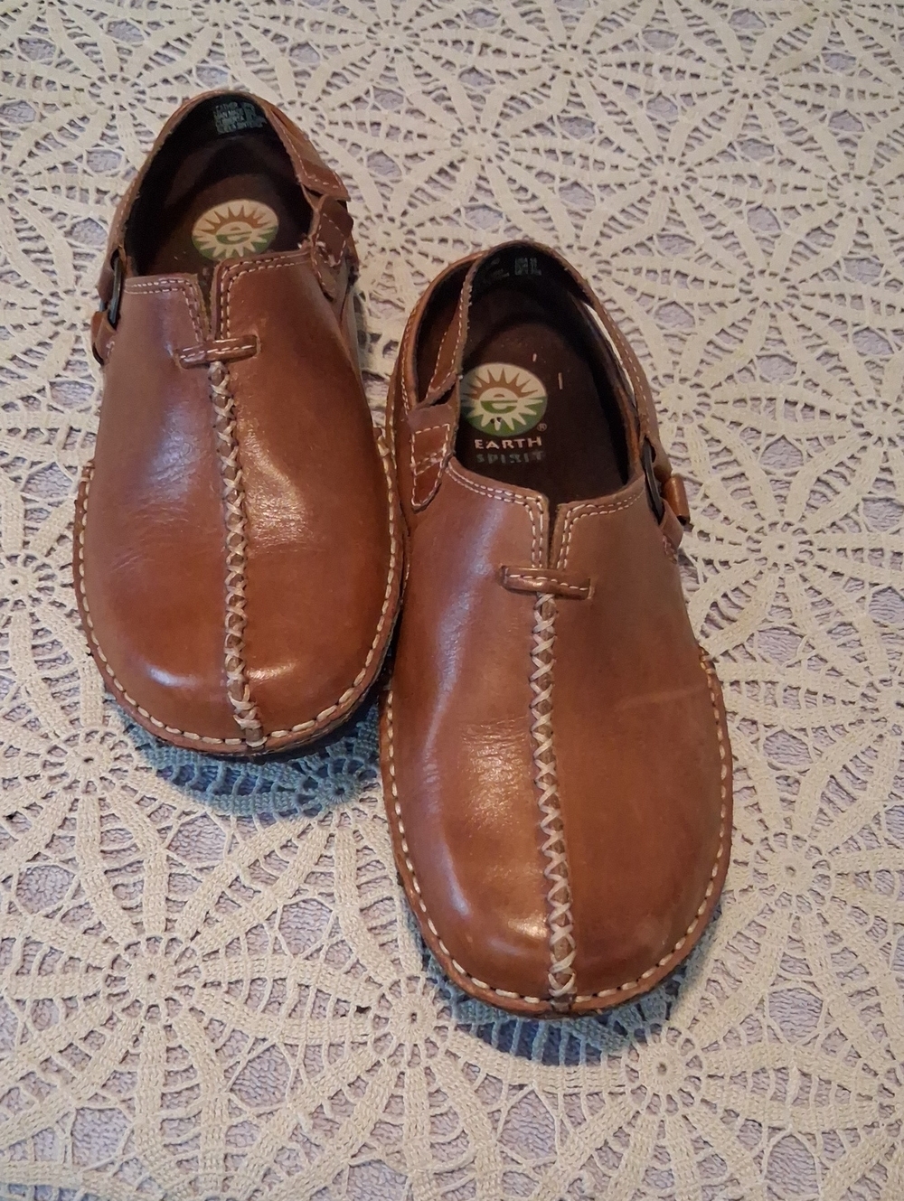 Earth Spirit Brown Leather Slip-On Kids Sandals with Whipstitch
